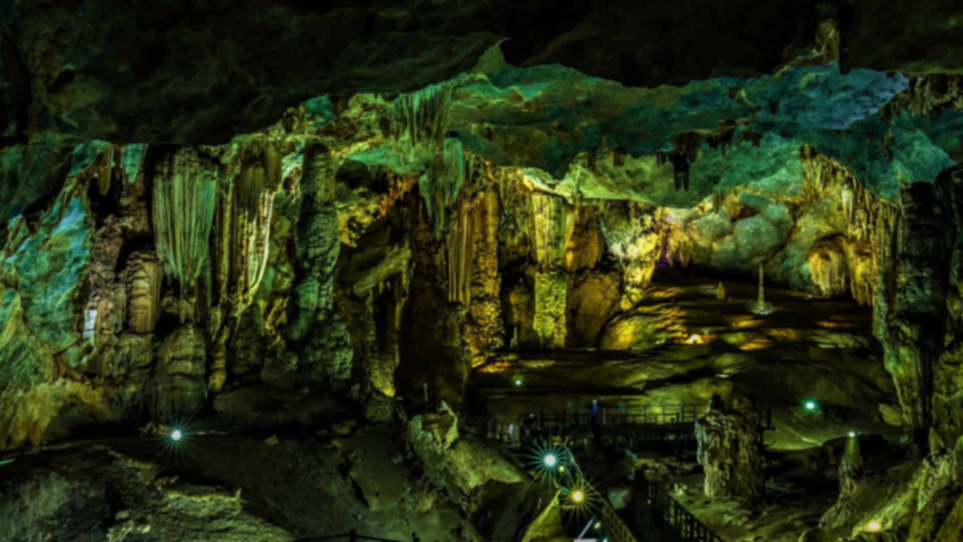 Phong Nha-Kẻ Bàng National Park: Ultimate Guide to Caves and Adventure in Vietnam (2026)