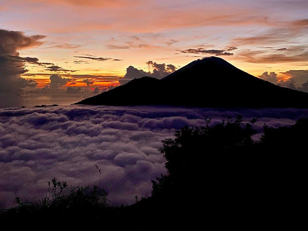 A long trek in the Mount Batur.jpeg