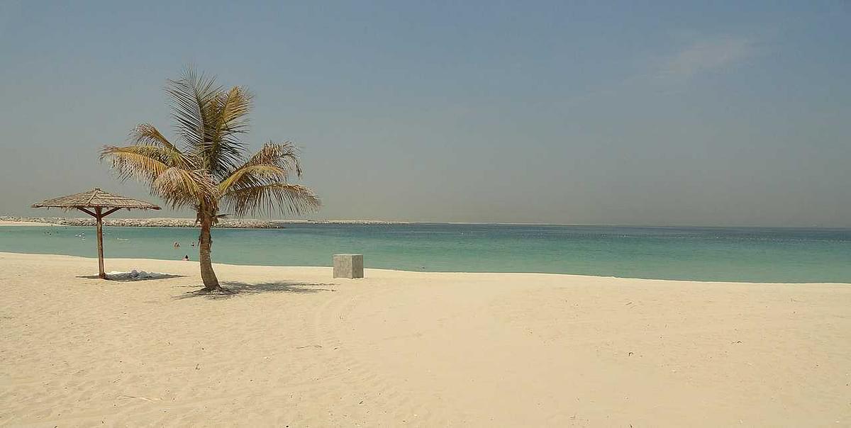 Al Mamzar Beach Park, Dubai.jpg