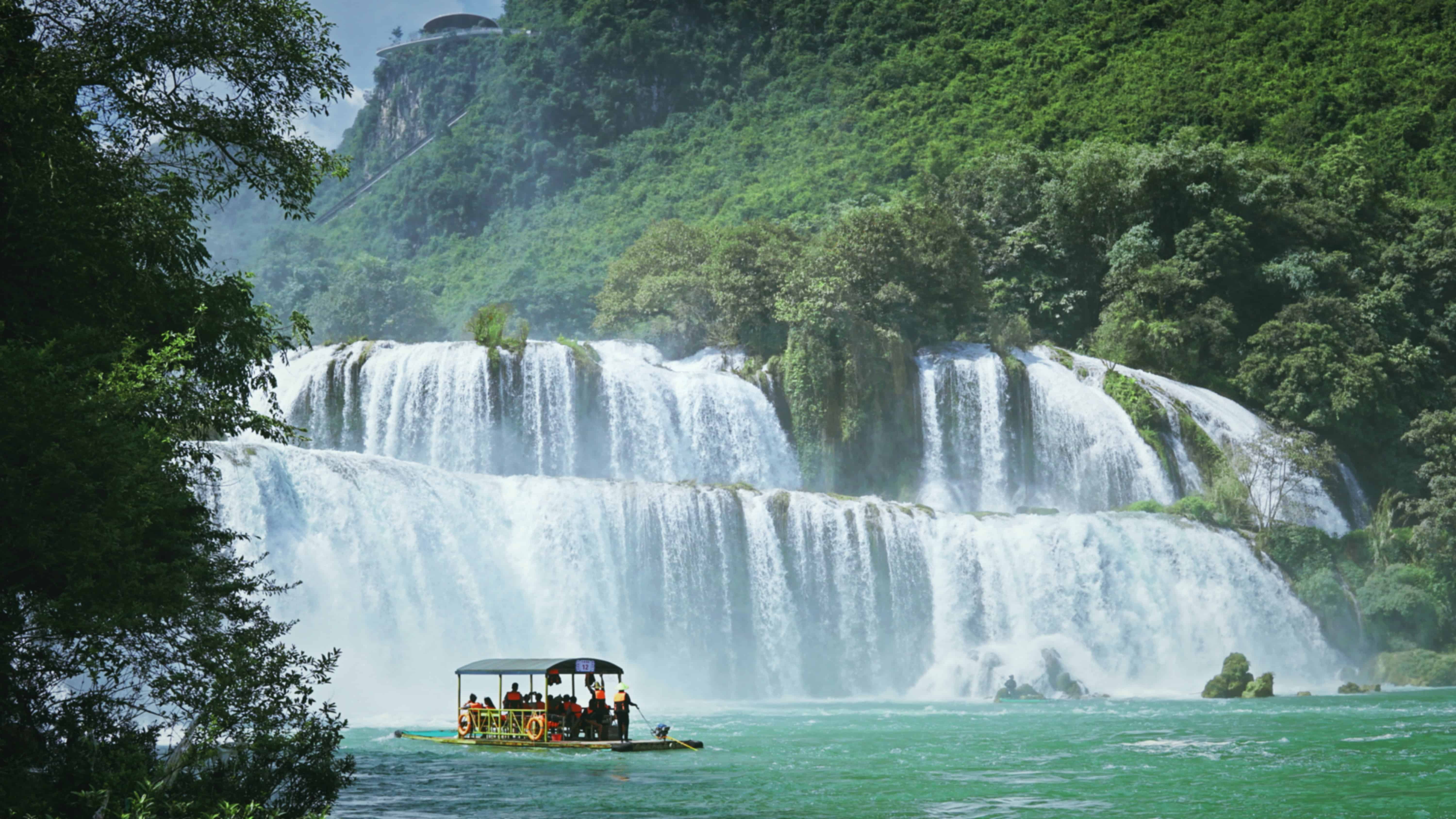 Ban Gioc Waterfall in Vietnam