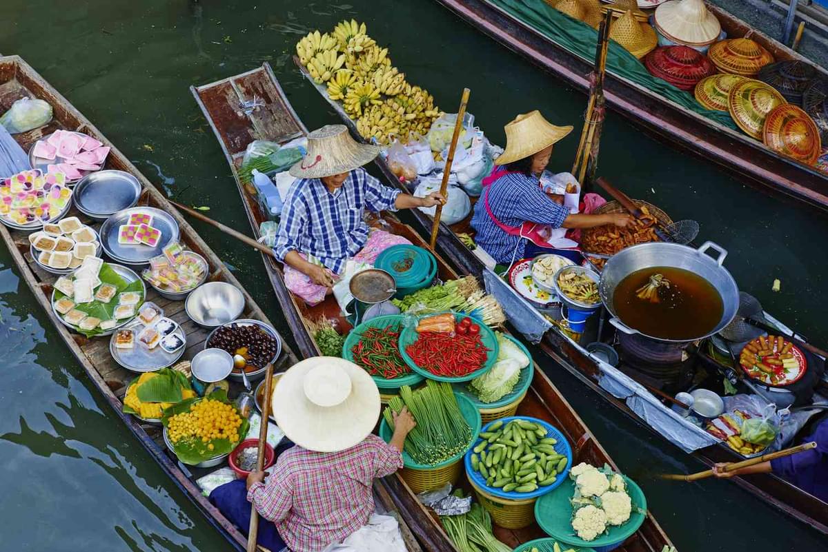 Bang Nok Kwaek Floating Market