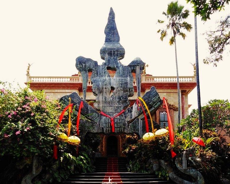 Blanco-Renaissance-Museum-Bali