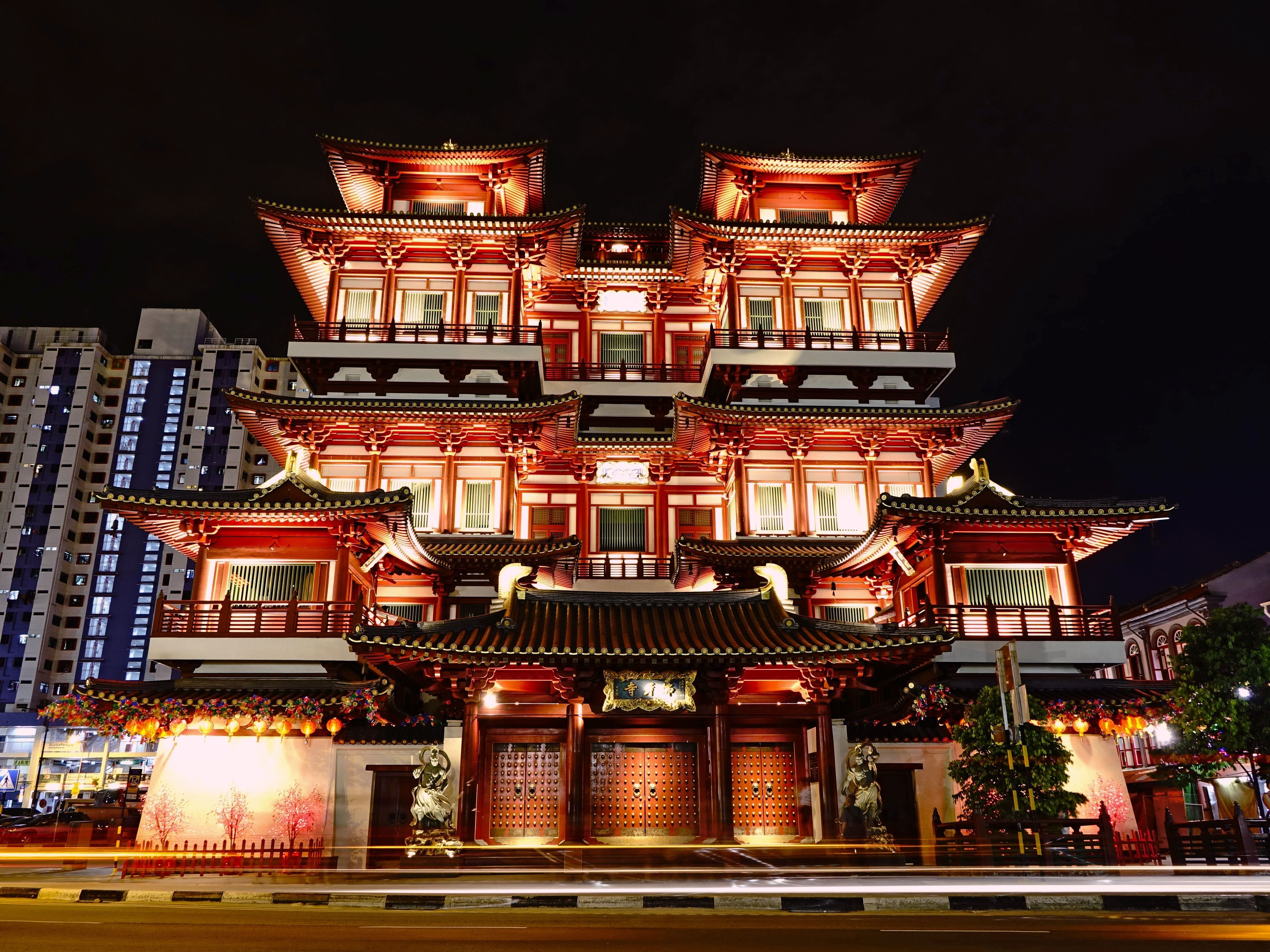 Buddha Tooth Relic Temple