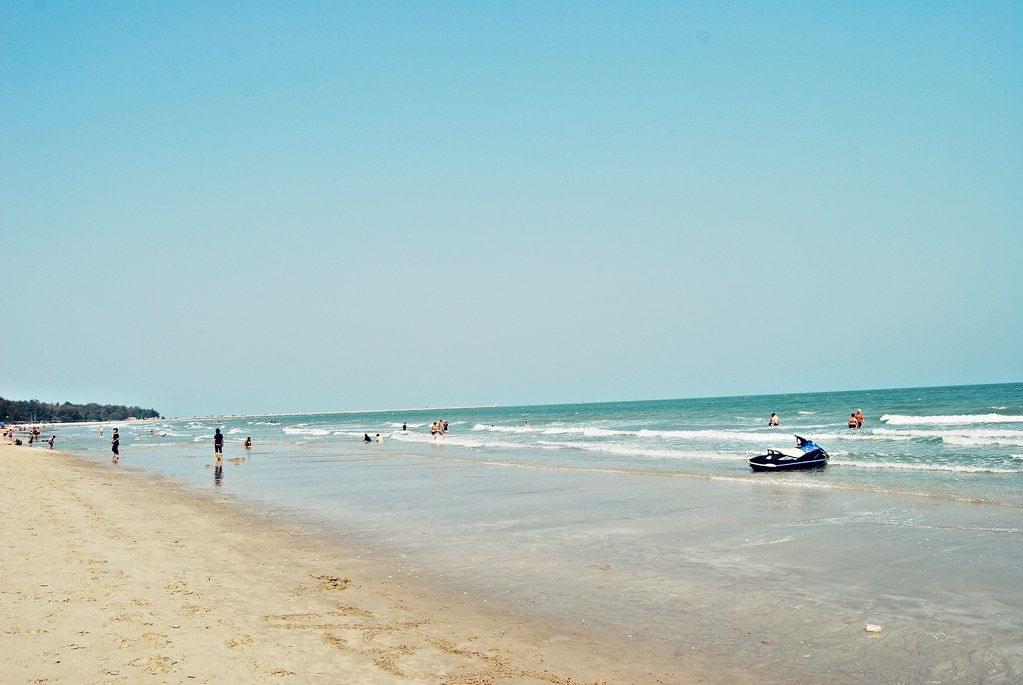 Cha-Am Beach