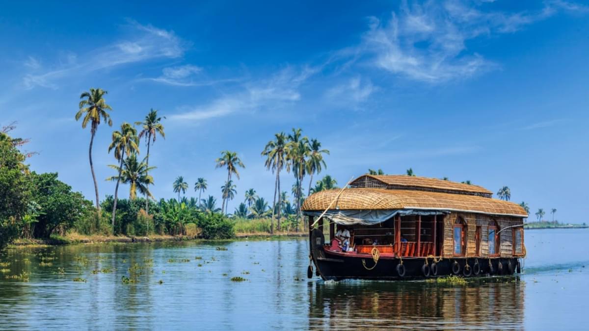 Cruise the Backwaters