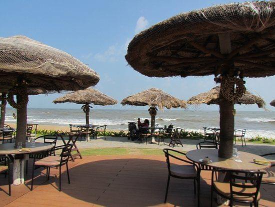 Fresh Seafood at Front Beach