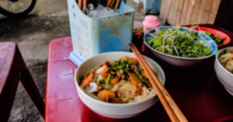 Hoi_An_Noodles_Cao_lau_9856228f02.avif