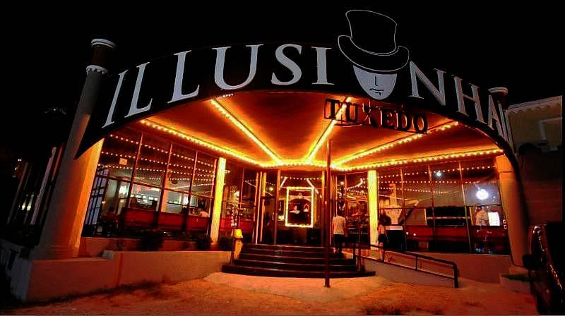 Illusion Tuxedo.jpg