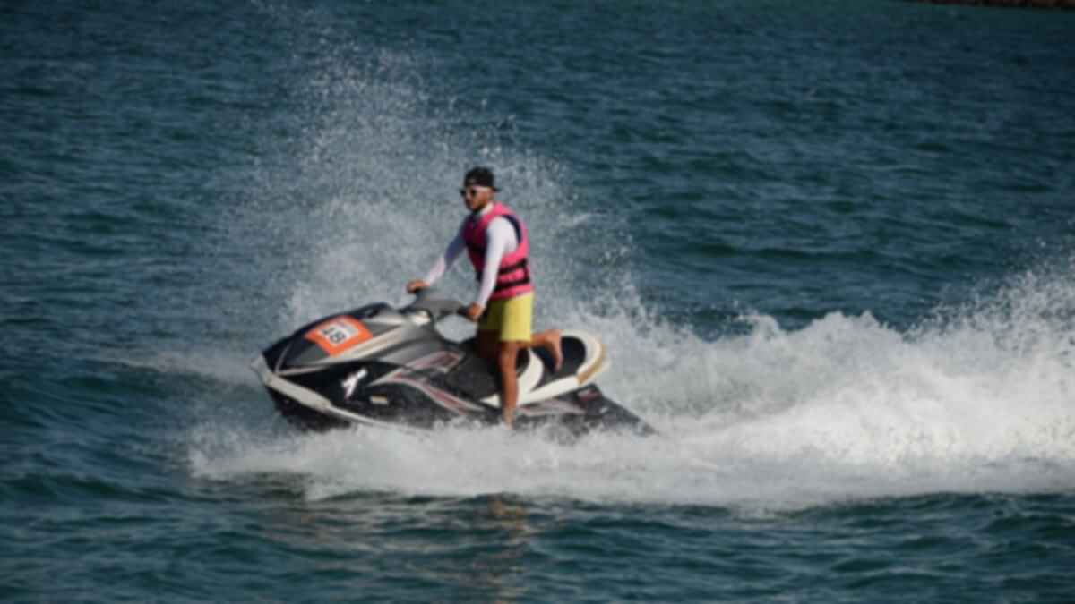 https://images.pickyourtrail.com/Jet_Skiing_8718dfbaa3.JPG?dpr=1&q=40