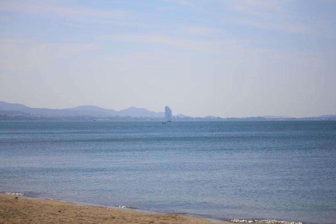 Jomtien beach .jpg