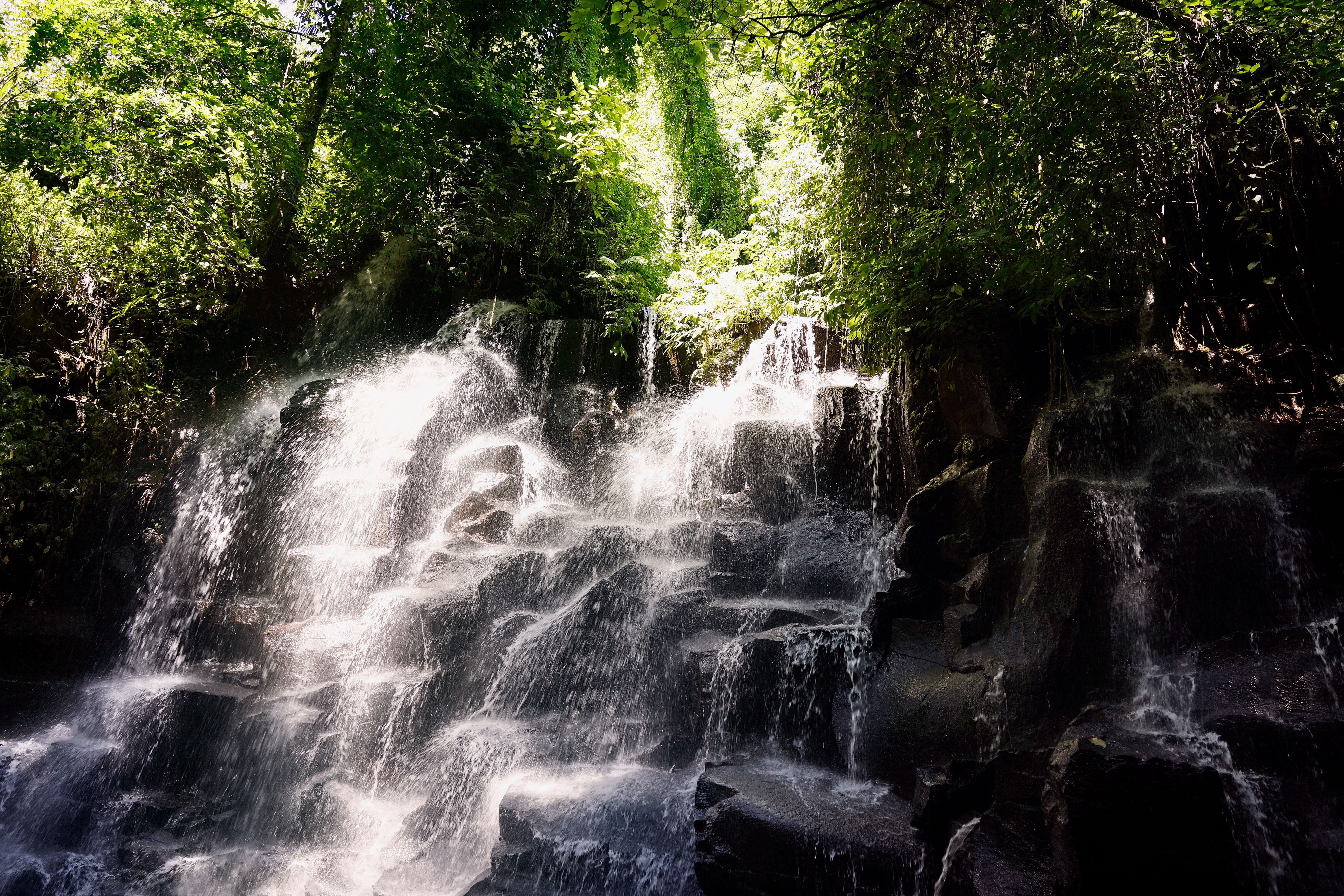 Kanto-waterfall-bali
