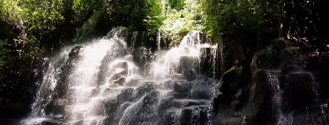 Kanto-waterfall-bali