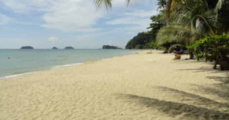 Koh_Chang_Beach_8afddc3d10.jpg