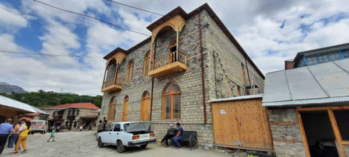 https://images.pickyourtrail.com/Lahij_Village_5854164407.jpg?dpr=1&q=40