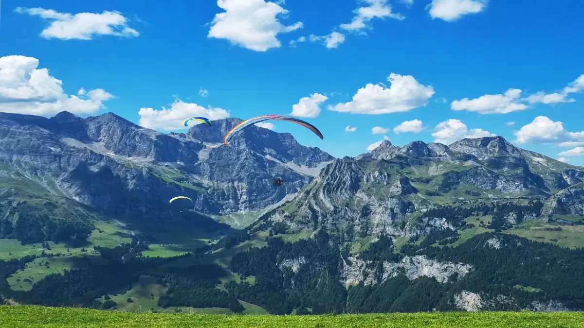 View of paragliding in Engelberg