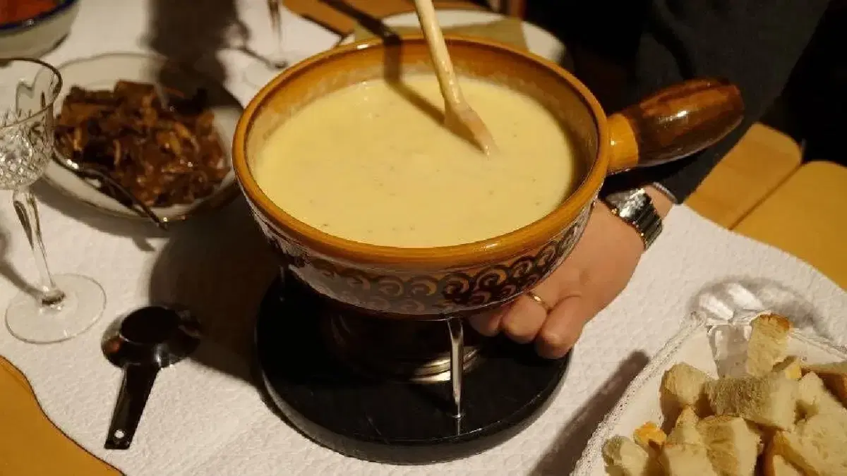 Swiss Cheese Fondue