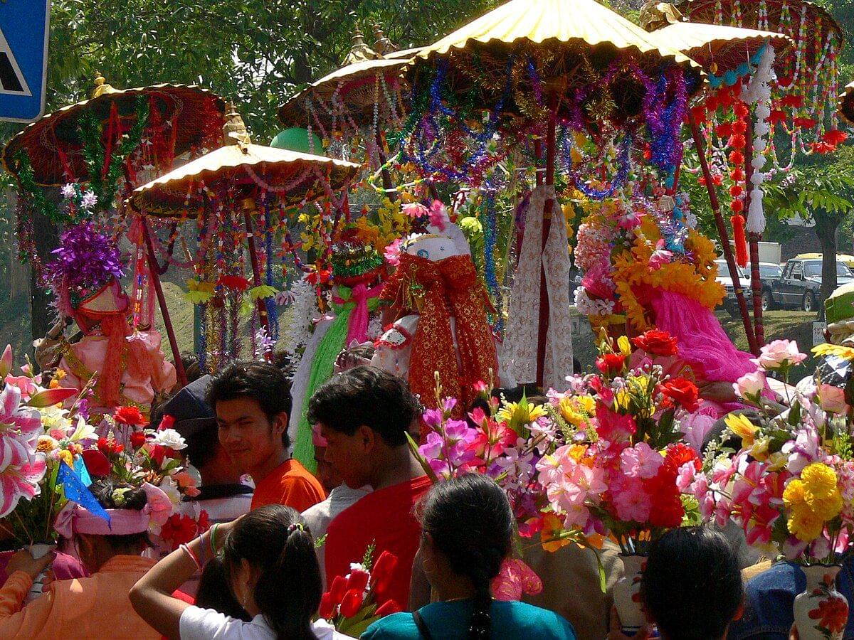 Poy_Sang_Long_Festival_in_Chiang_Mai