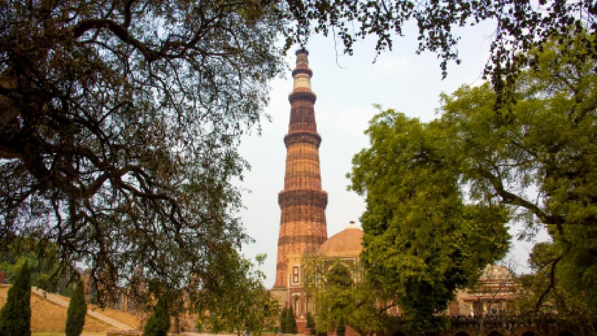 Qutub Minar - Delhi