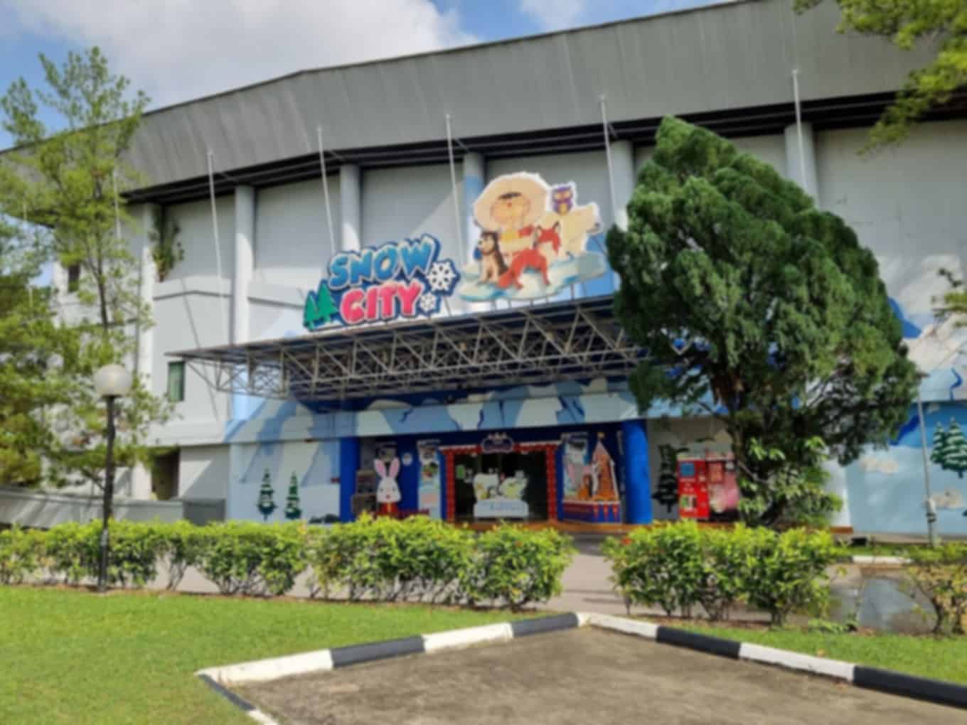 Snow City, Singapore: Chill Out & Have Fun!