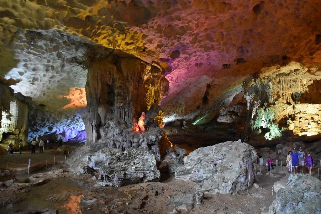 Sung Sot Cave