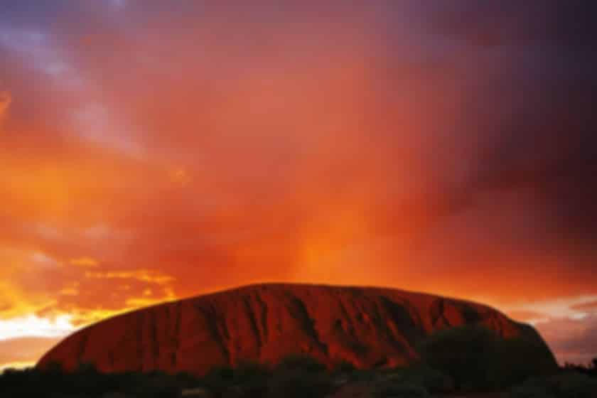 Uluru Travel Guide and Tourism