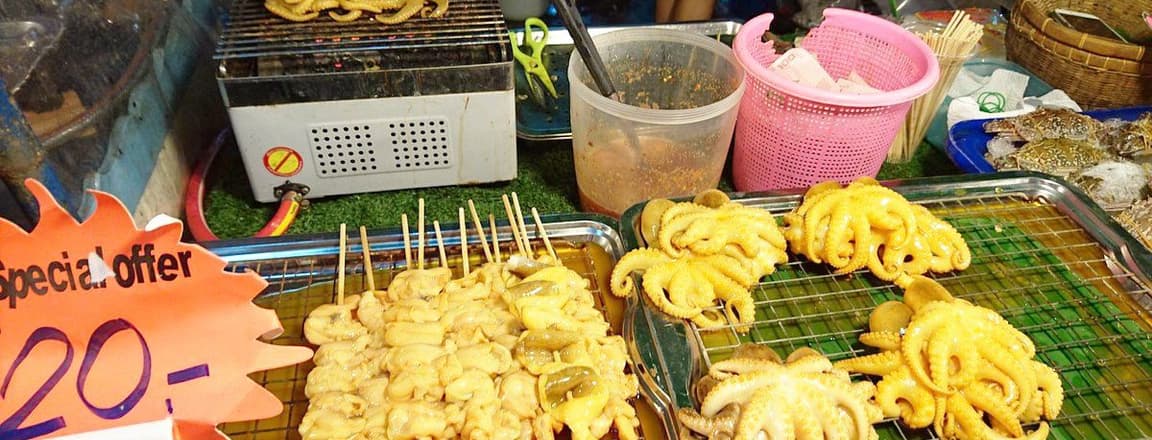 Thepprasit Weekend Night Market.jpeg