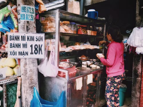 Vietnamese_sandwich_Banh_mi_aca91b9288.avif