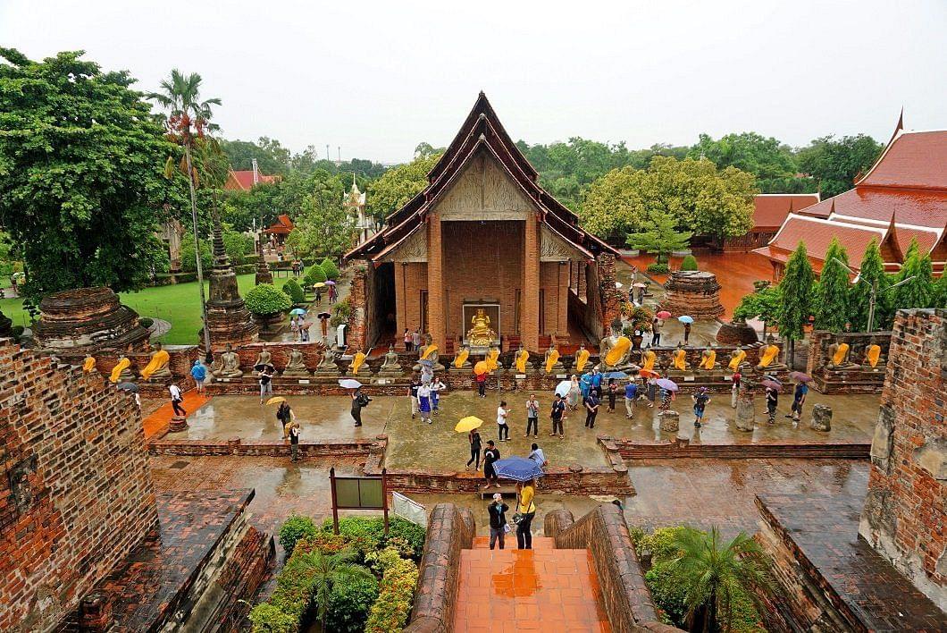 Wat Yai Chai Mang Khon