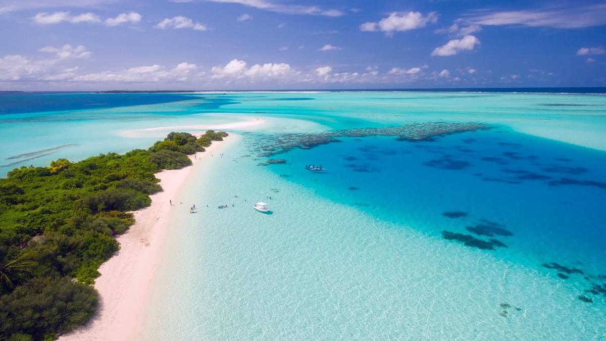 Water activities in Maldives