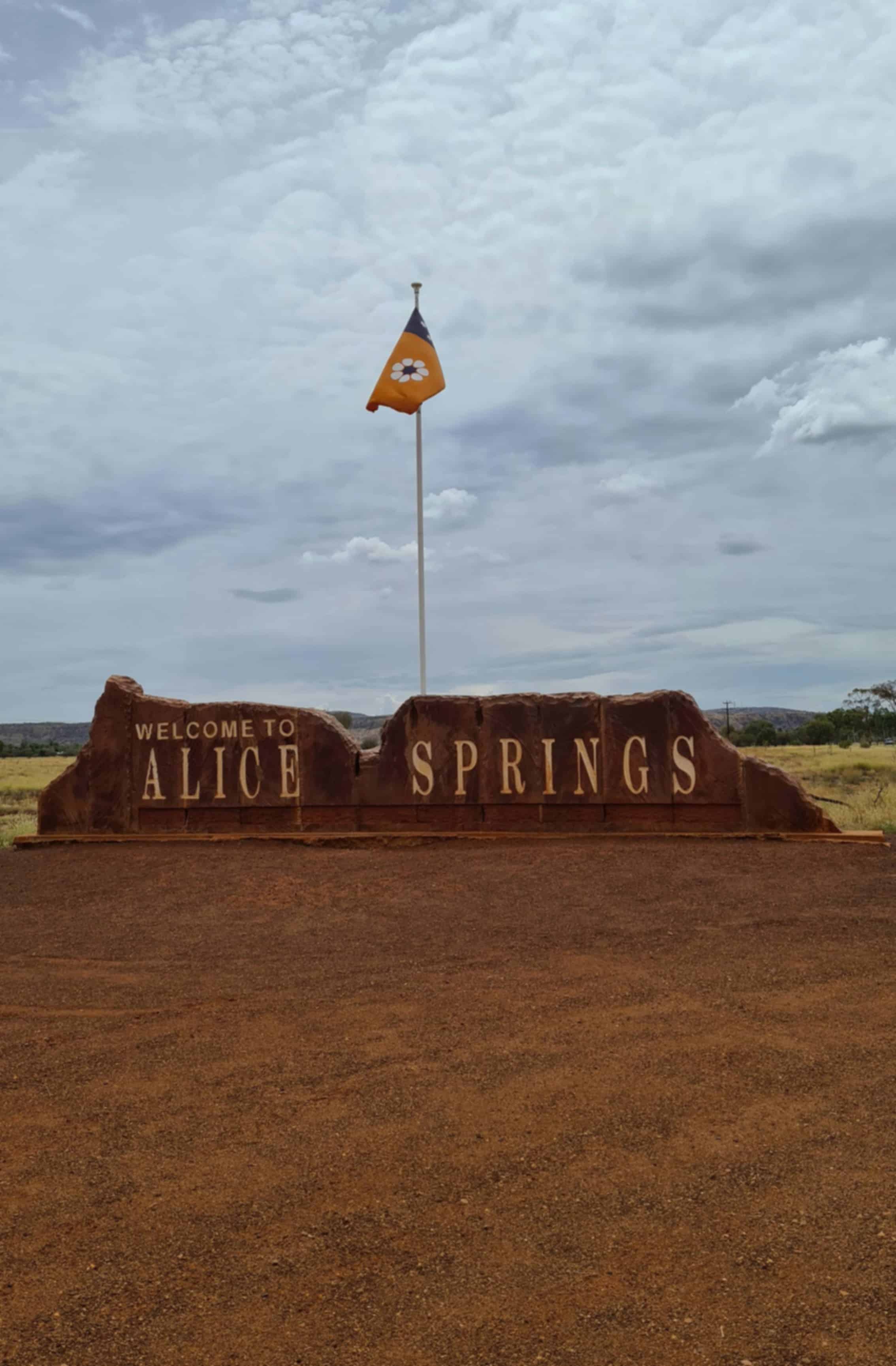 Alice Springs Travel Guide and Tourism