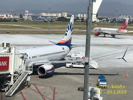antalya_airport_b869dd342d.jpg