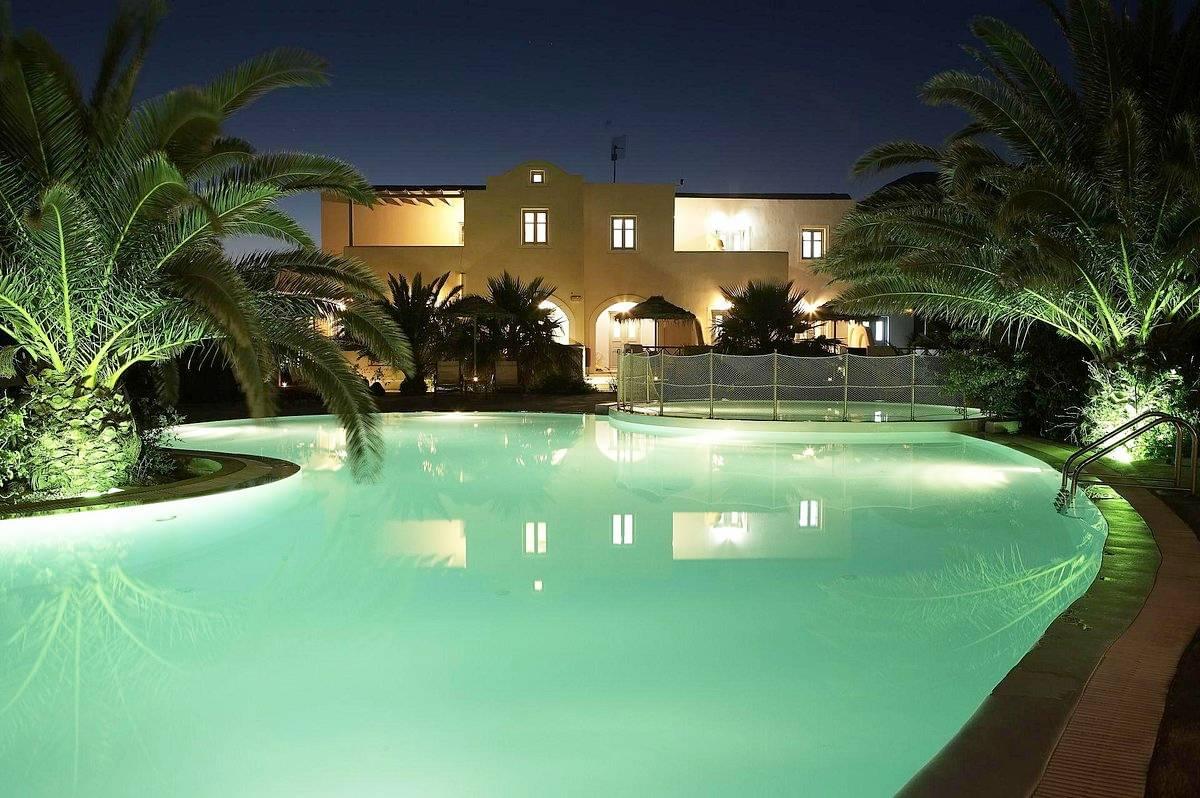 atlantis beach villa