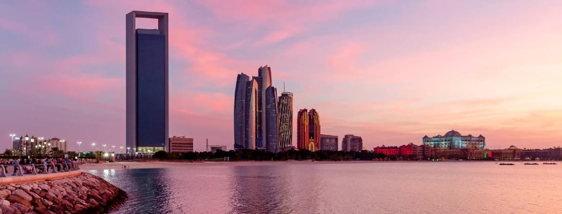 Best time to travel Abu Dhabi