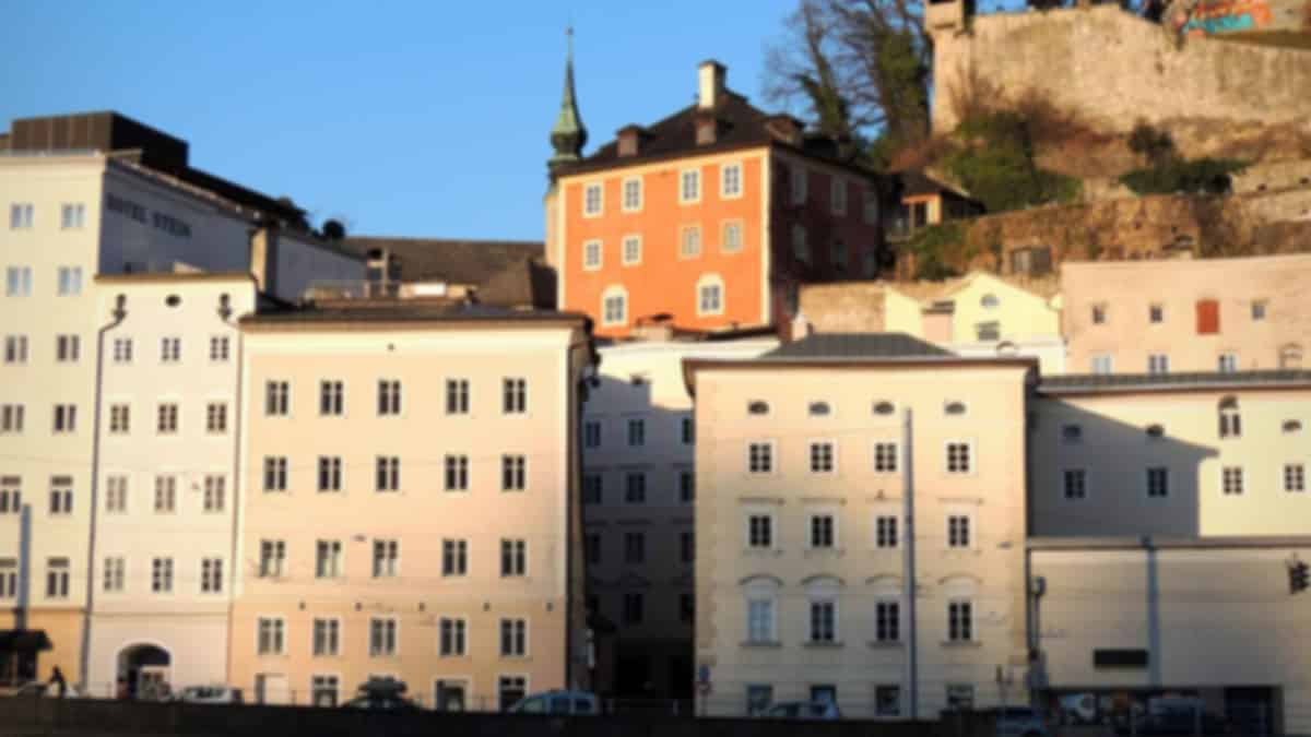 https://images.pickyourtrail.com/budget_hotels_austria_dae28d00d0.jpg?dpr=1&q=40