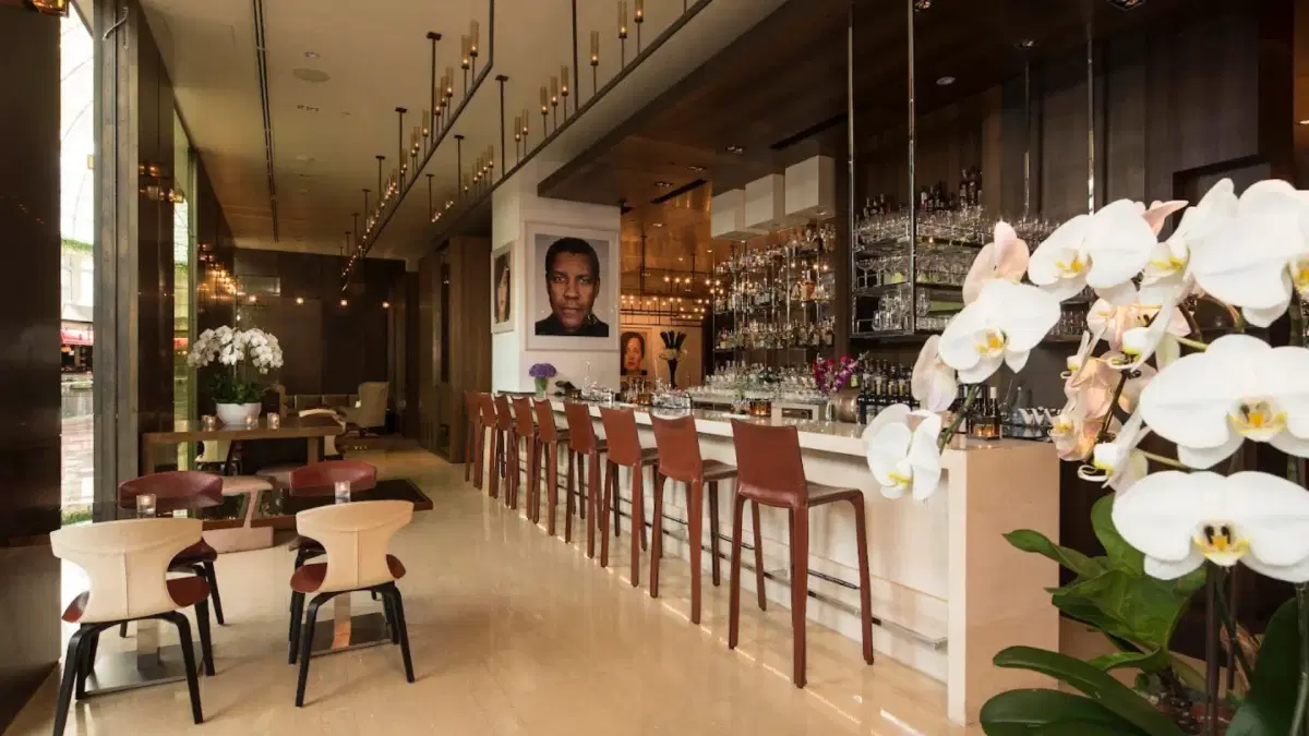 cut by wolfgang puck restaurants