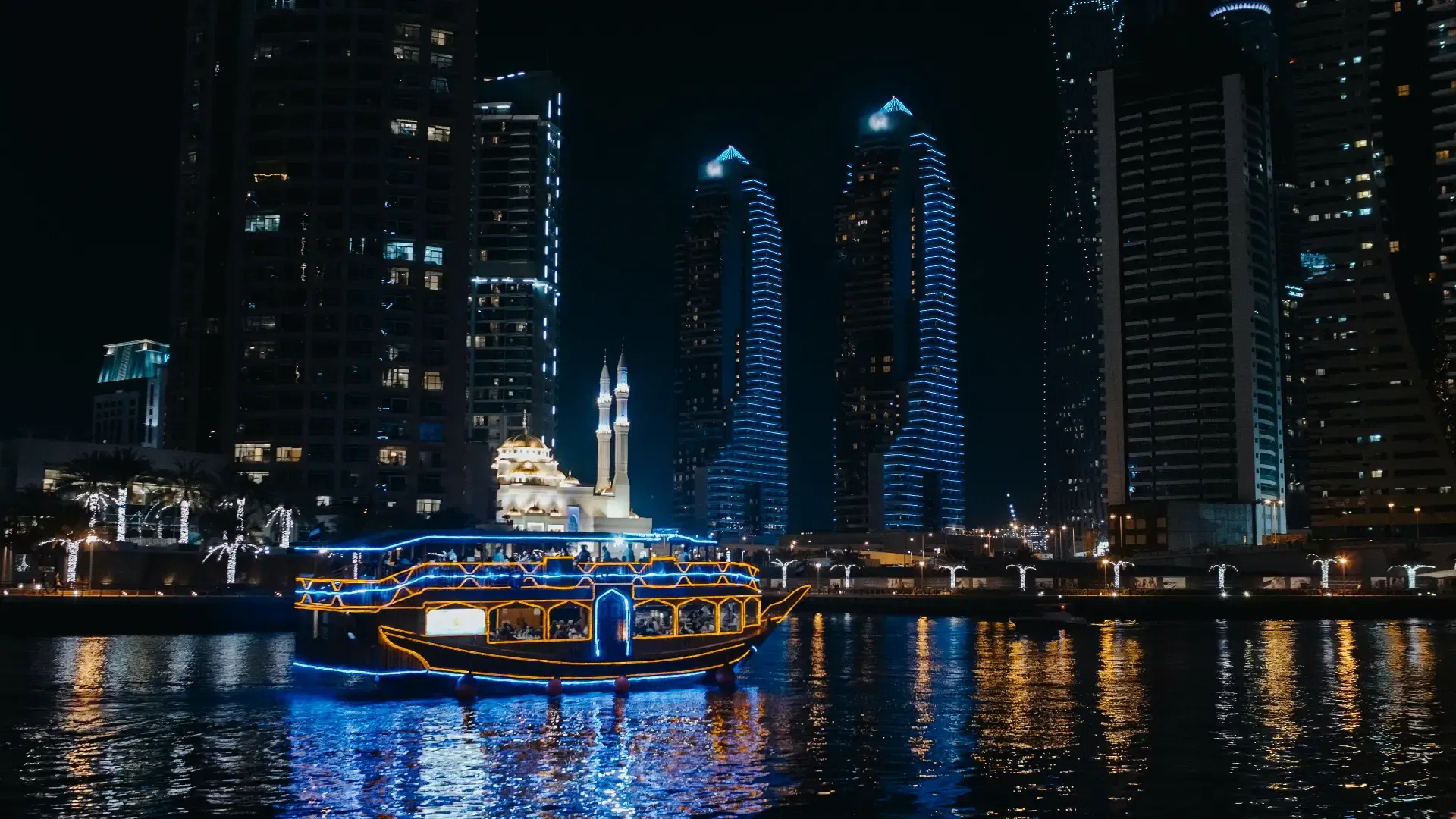 Dhow Cruise Dubai