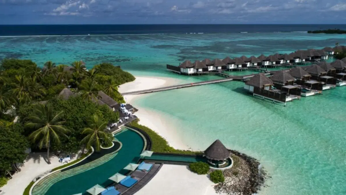 four season resort