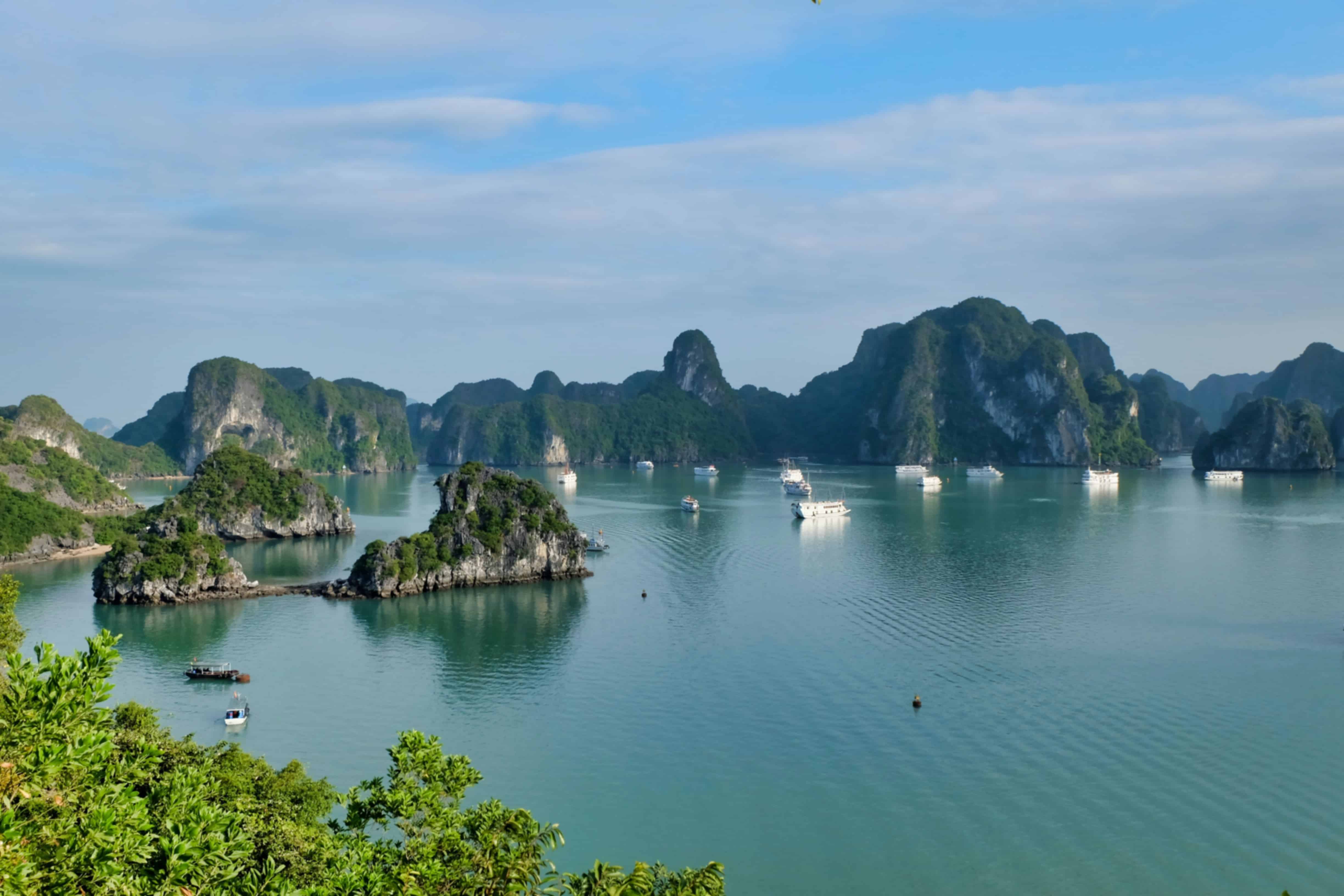 Places To Visit In Halong Bay