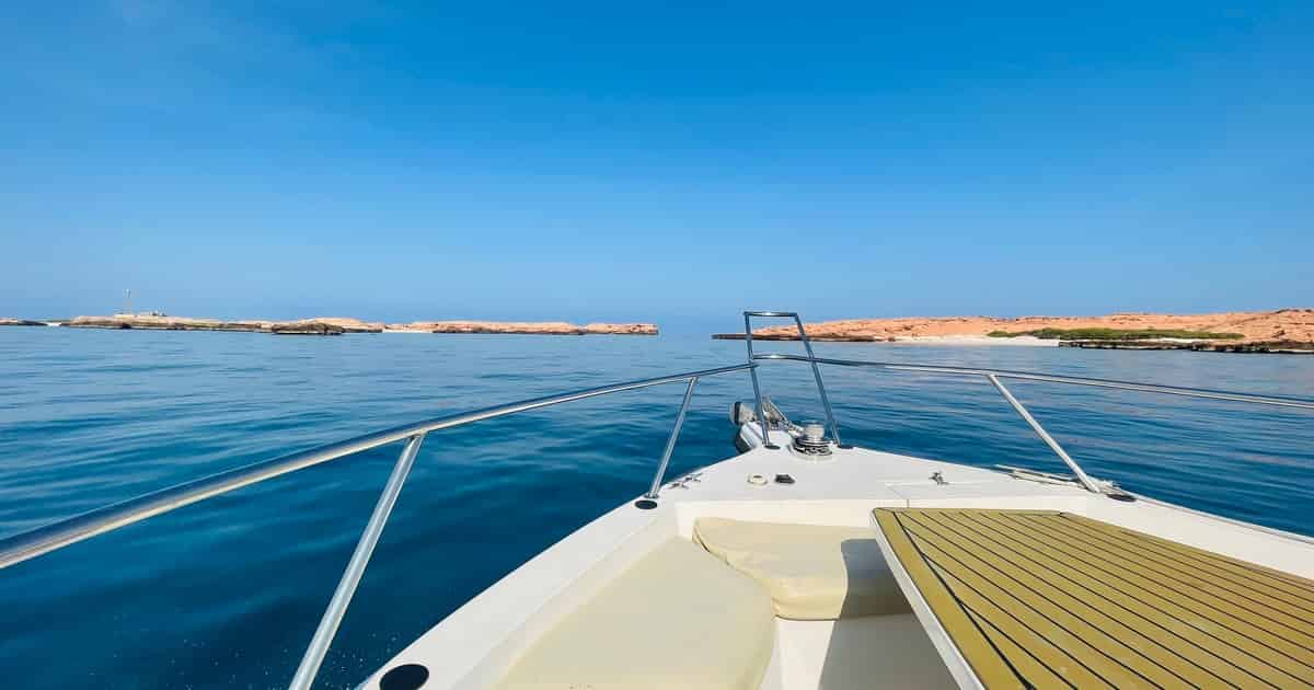 Daymaniyat Island (Sharing tour)