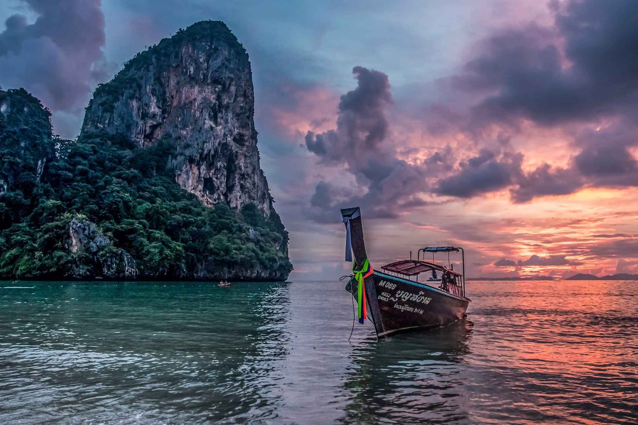 Krabi-7 Island Tour By Longtail Boat Sunset With Luminescent Plankton  (Excluding Island Fee) Song Taew With Shared Transfers