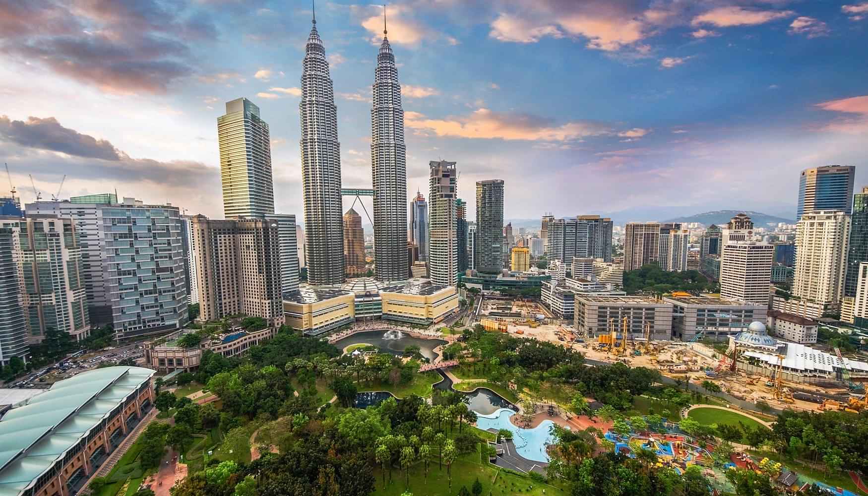 Kuala Lumpur Tour + KL Tower Observation Deck with Private Transfers