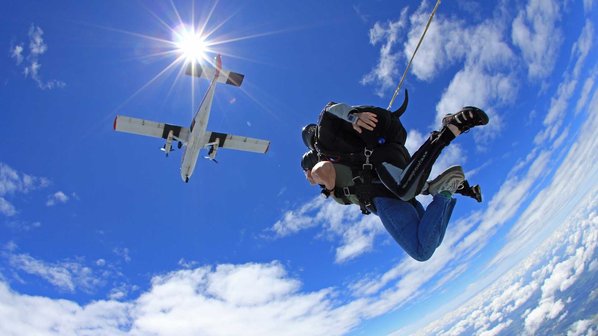 Pattaya-Sky diving with Video (Shared Transfer)