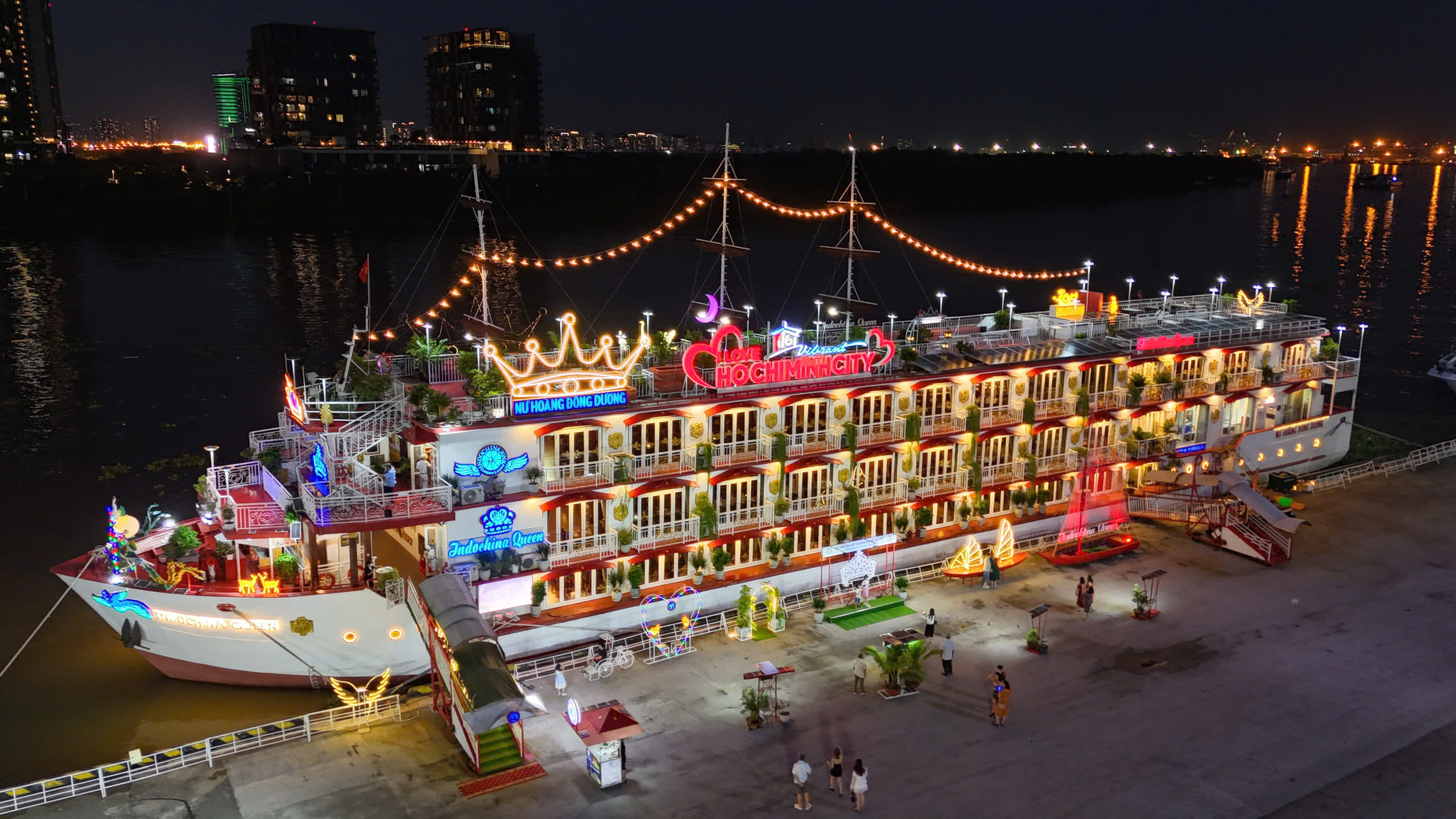 Saigon - Water Puppetry & Dinner Cruise on Indochina Queen - Shared Cruise with Private Transfers