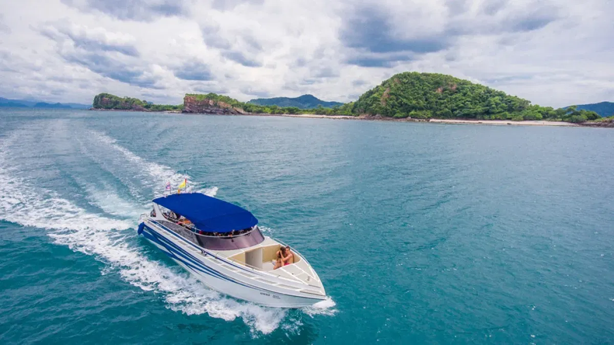 Phuket-Coral Island Day Trip with Lunch- by Speed Boat with Shared Transfer