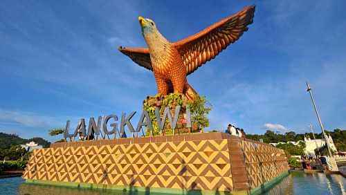 Langkawi Island Tour - Makam Mahsuri,Atma Alam Art Village,Eagle Square