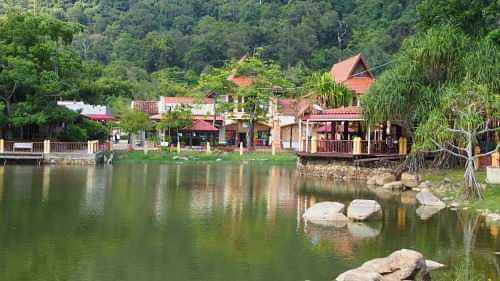 Langkawi Discovery Tour - Crocodile farm,Mat Chinchang Hill,Telaga Tujuh,