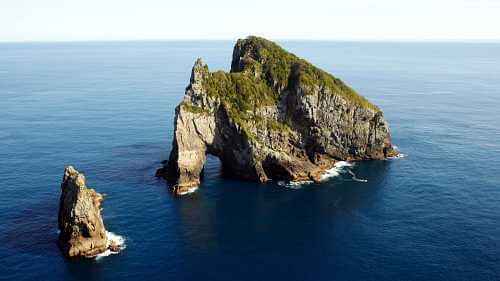 Scenic Helicopter flight over Hole in the Rock arena