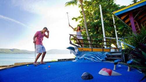 Make memories at Hamilton & Daydream Twin Island Escape cruise to white silica beaches, coral sea & Whitsunday Islands