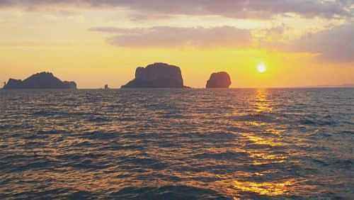 Exciting Krabi Islands Sunset Tour and Bio-luminescent Plankton with fun activities