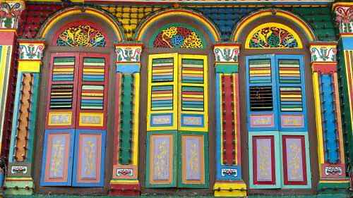 Explore the vibrant & colorful atmosphere of Little India with a walking trail 